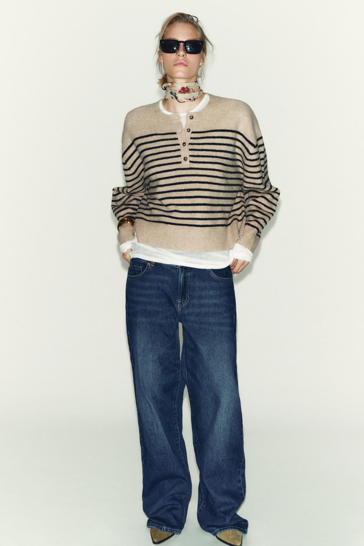 자라 스트라이프 버튼 라운드넥 니트 스웨터 1509/103 BEIGE / NAVY - 상세 이미지 2