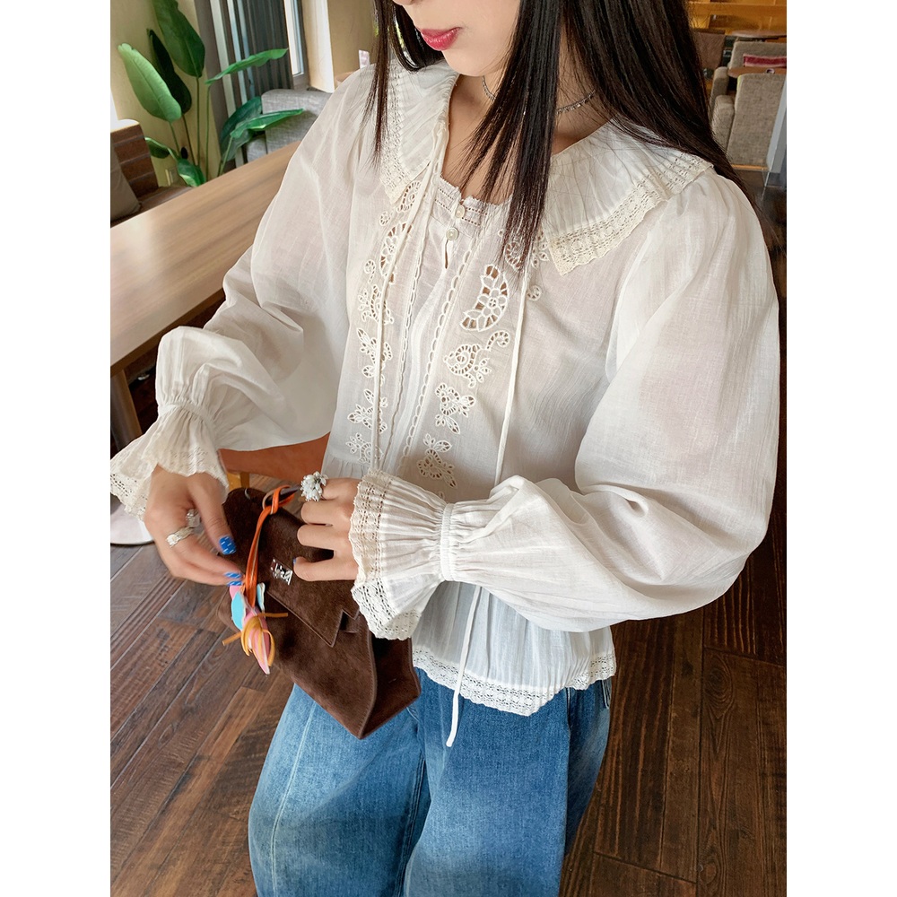 주름카라 펀칭 꽃자수긴팔블라우스 A라인 프렌치 감성 순면 예쁜 디자인 봄가을 화이트 - 상세 이미지 3