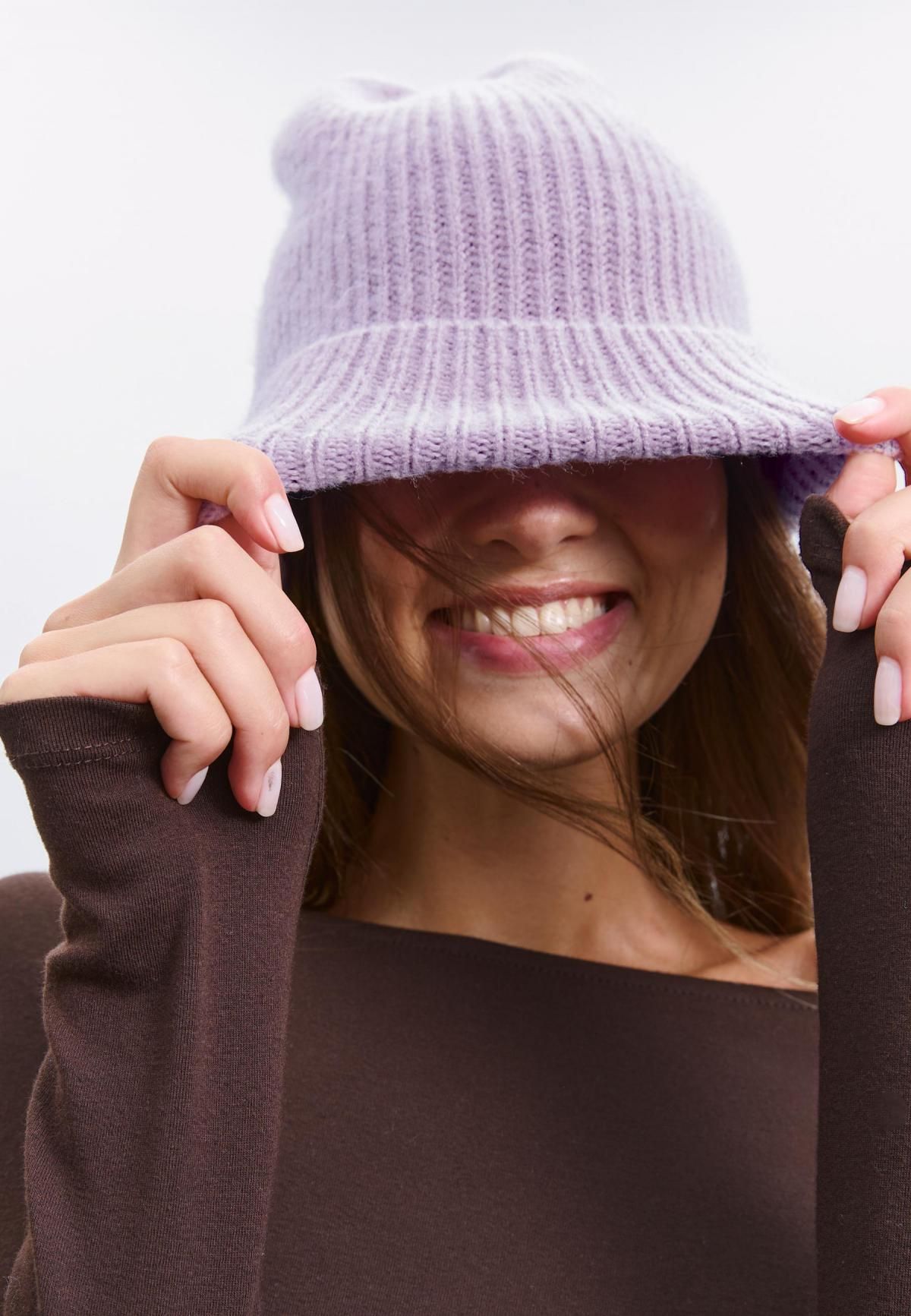 스트라디바리우스 라벤더 플레이트 장식 골지 니트 비니 3845/503 LILAC - 상세 이미지 5