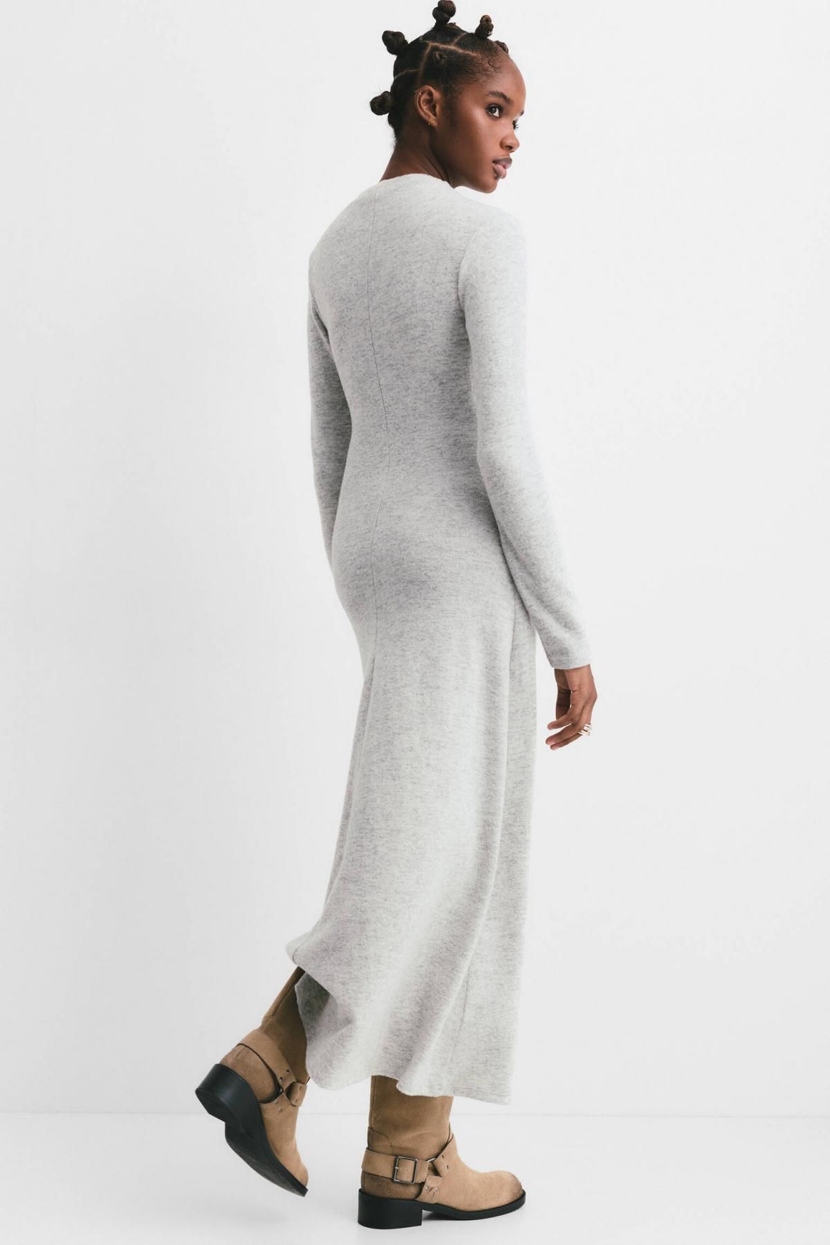 풀앤베어 소프트터치 셔링 라운드넥 미디 원피스 7394/368 PALE GREY - 상세 이미지 3