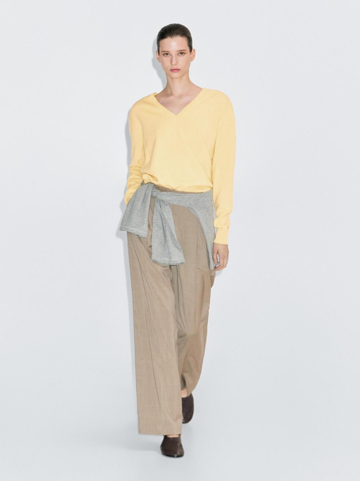 마시모두띠 프리미엄 울 블렌드 브이넥 니트 스웨터 5612/593 PALE YELLOW - 상세 이미지 3