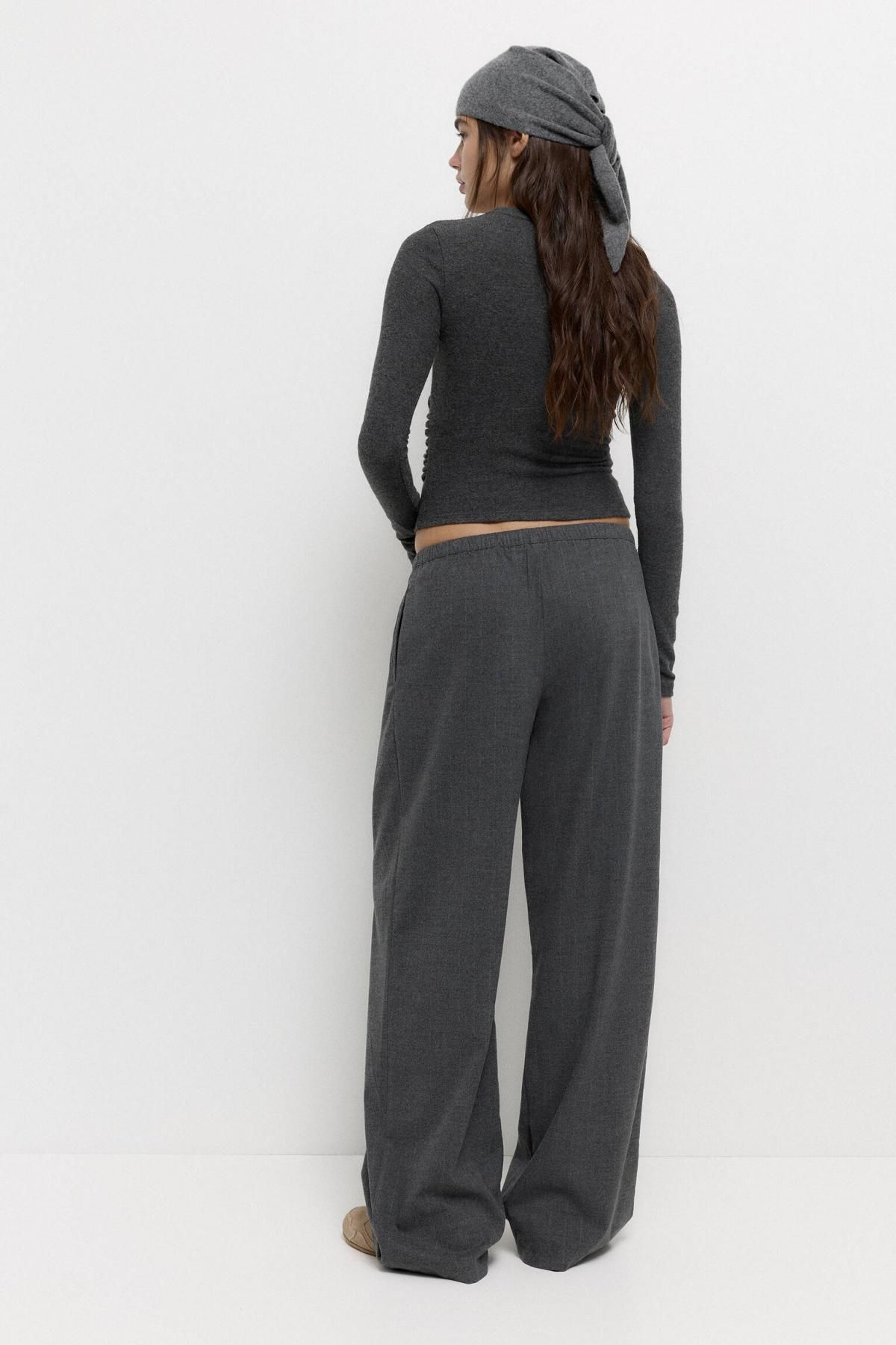 풀앤베어 소프트 셔링 디테일 긴팔 티셔츠 7152/365 DARK GREY - 상세 이미지 4