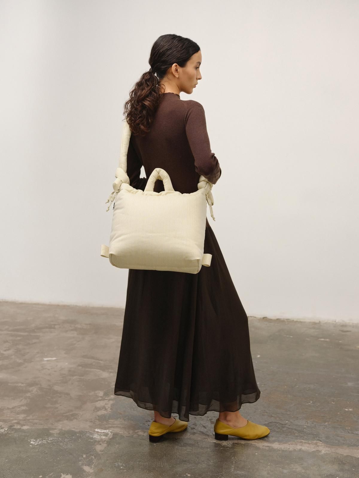 올랜드 라이트웨이트 소프트 나일론 호보백 Ona 54836104692047 COTTON LIME STRIPE - 상세 이미지 4