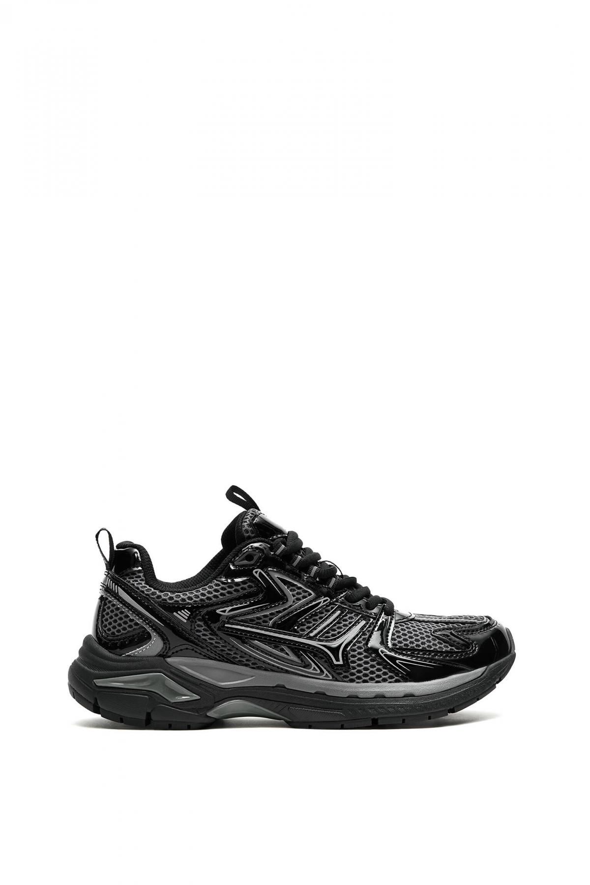 풀앤베어 테크니컬 메탈릭 러닝 플랫폼 스니커즈 Sneakers Often02 2702/441 BLACK - 상품 이미지