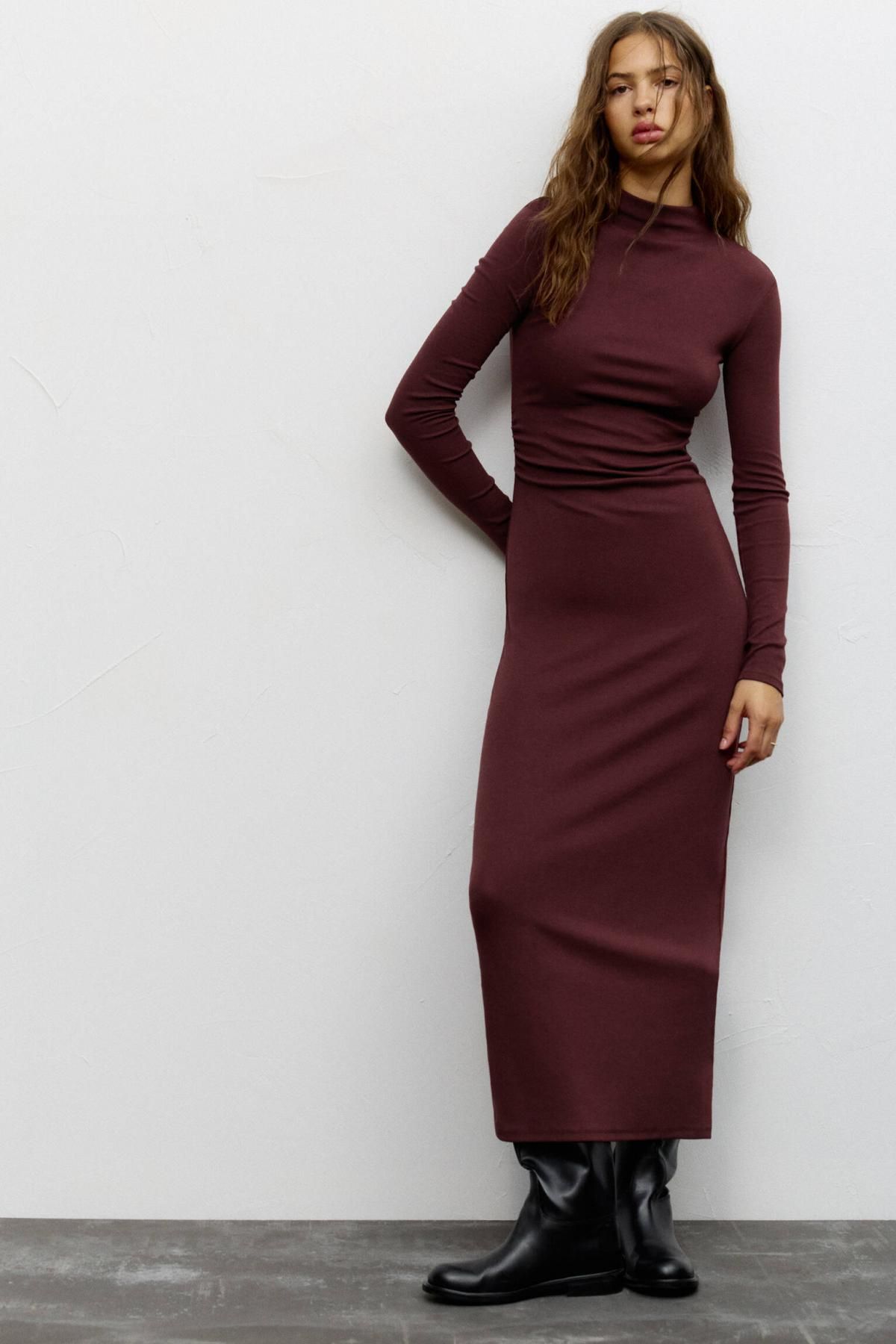 풀앤베어 버건디 슬림핏 하이넥 미디 원피스 7394/350 BURGUNDY - 상세 이미지 2