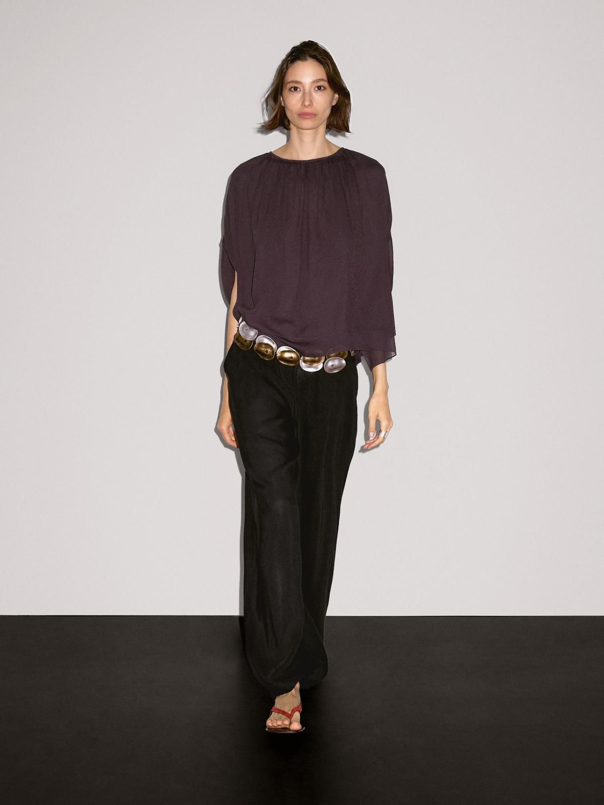 마시모두띠 미니멀 플로우 숏 더블레이어 케이프 5107/708 MULBERRY - 메인 이미지