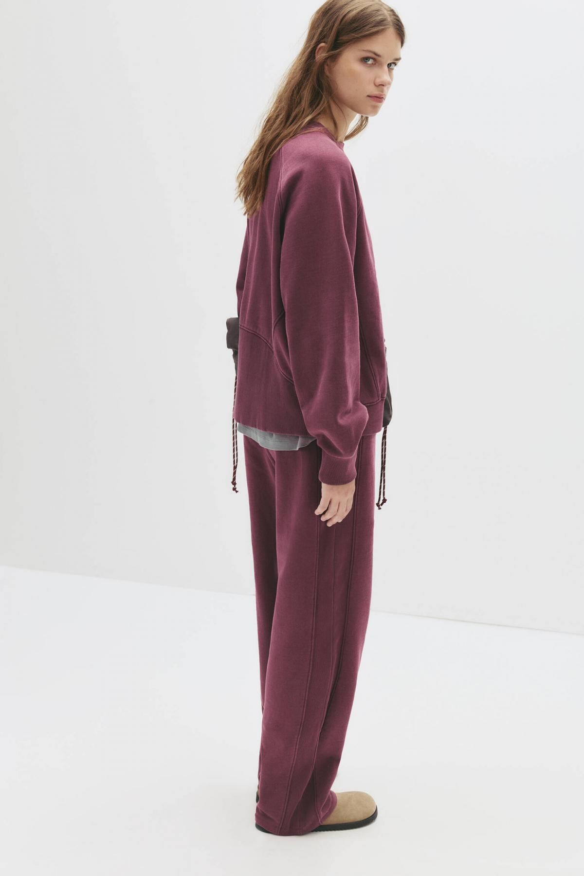 풀앤베어 스트라이프 밴딩 포켓 와이드 스웨트 팬츠 7675/372 AUBERGINE - 상세 이미지 5