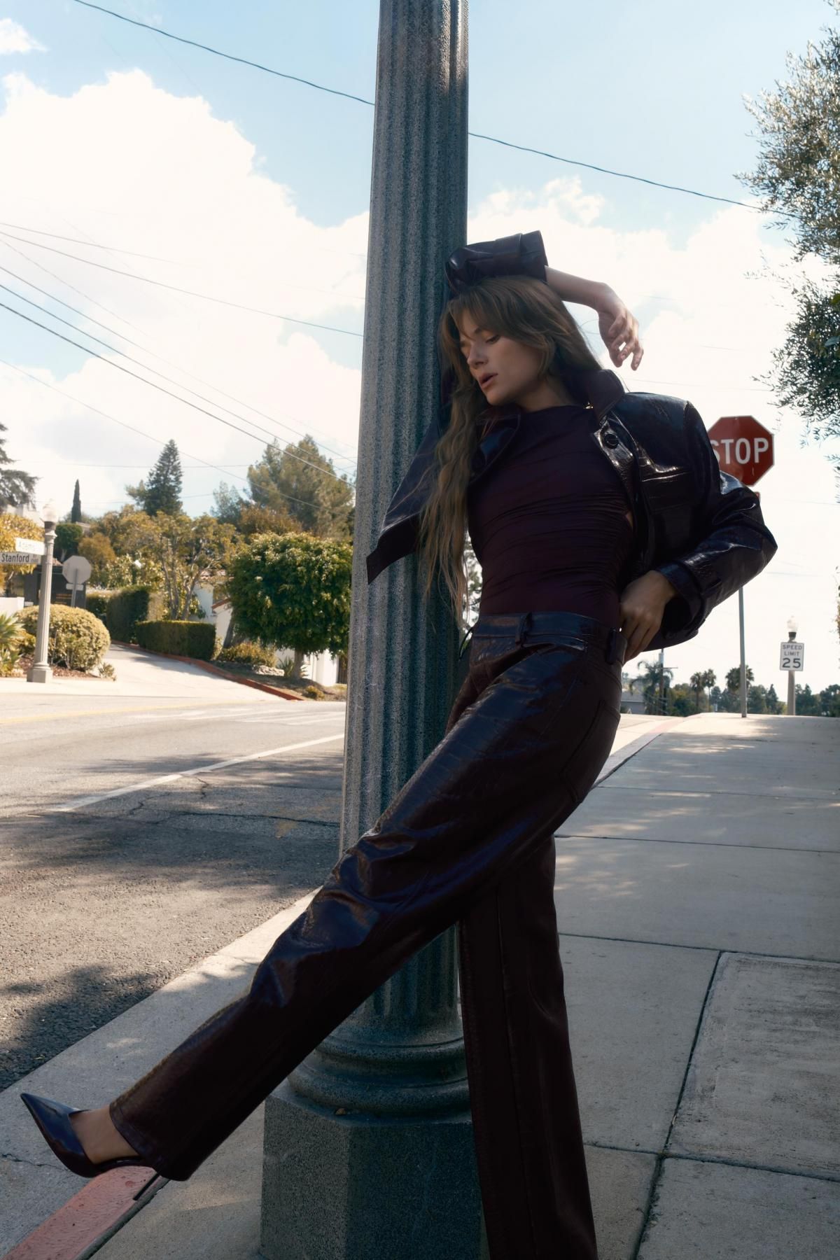 자라 애니멀 엠보싱 페이크 레더 스트레이트 팬츠 1689/425 BROWN - 상세 이미지 3