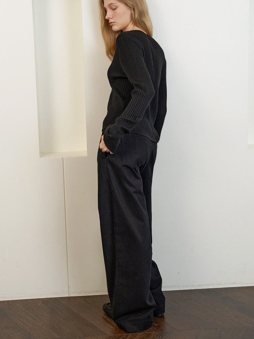 [엘씨브이] FRILL SLEEVE WOOL CARDIGAN TOP_BLACK - 상세 이미지 3