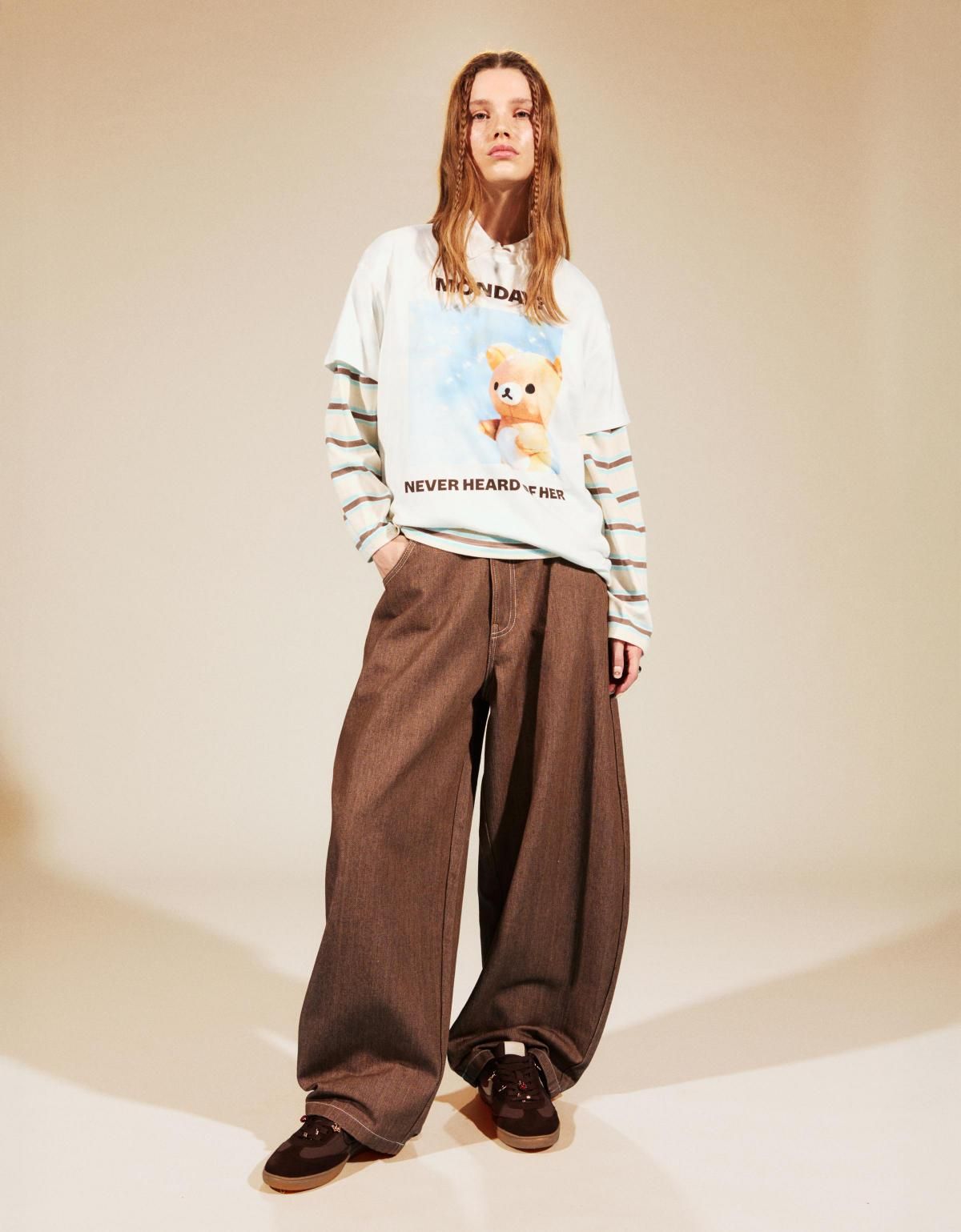 버쉬카 리락쿠마 프린트 데일리 반팔 티셔츠 7837/256 OFF WHITE - 상세 이미지 2