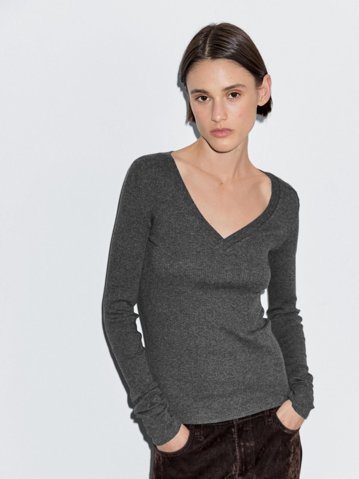 마시모두띠 슬림핏 브이넥 골지 긴팔 티셔츠 6847/102 ANTHRACITE GREY - 상세 이미지 4