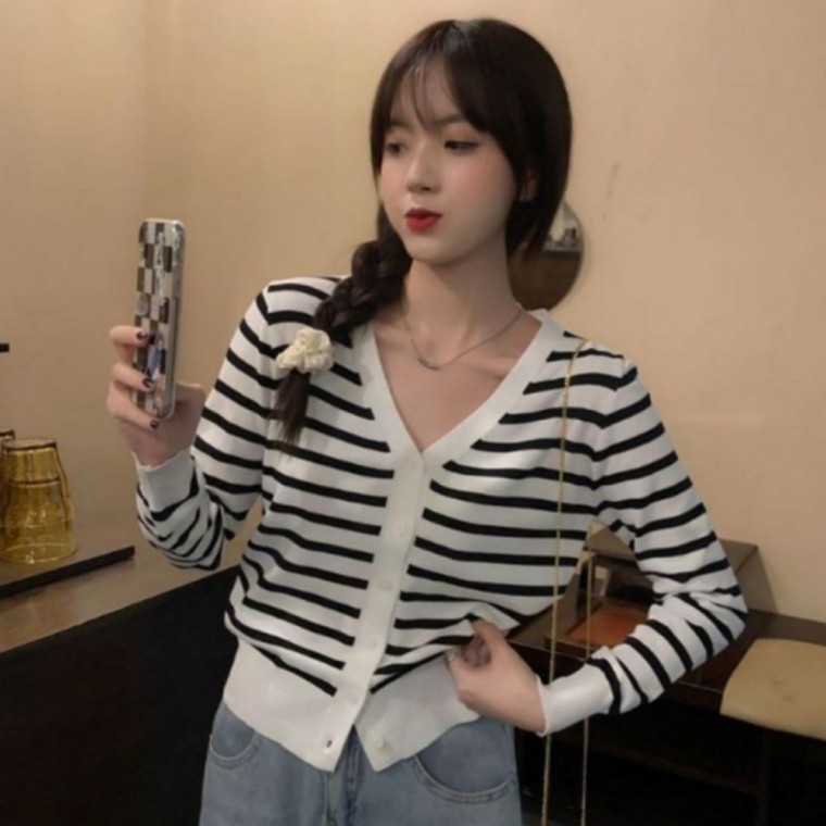여성 크롭 간절기 가디건 스트라이프 여성가디건 - 메인 이미지