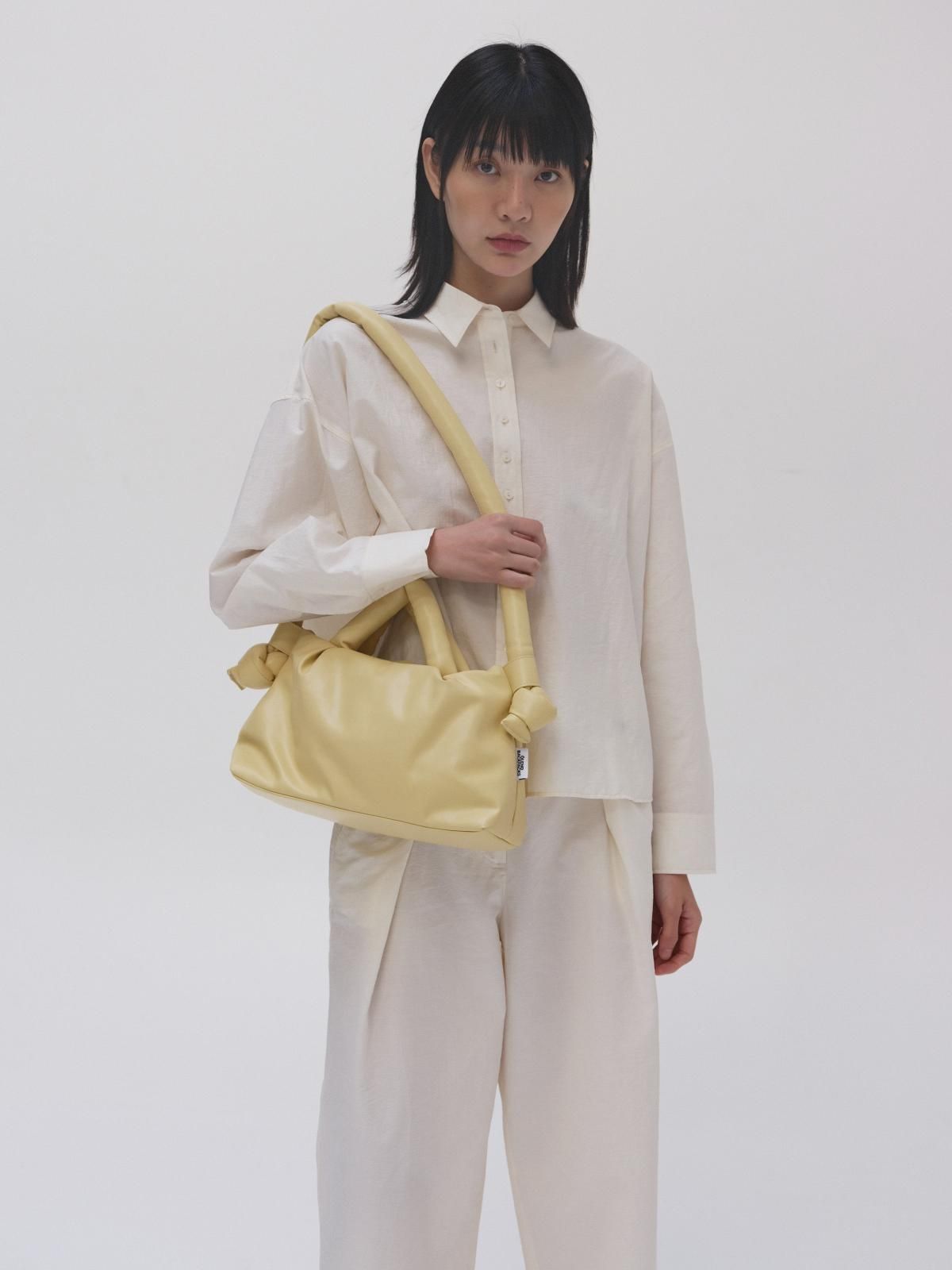 올랜드 비건레더 미니멀 미니 숄더백 MiniOna 49018886848847 BUTTER YELLOW - 상세 이미지 5