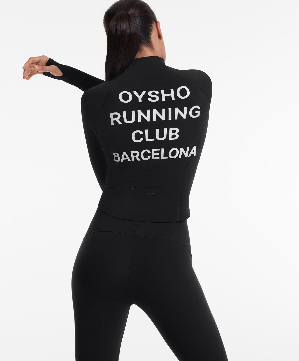 오이쇼 테크니컬 웜 러닝 집업 재킷 OYSHO RUNNING CLUB BARCELONA 8181/953 BLACK - 상세 이미지 3