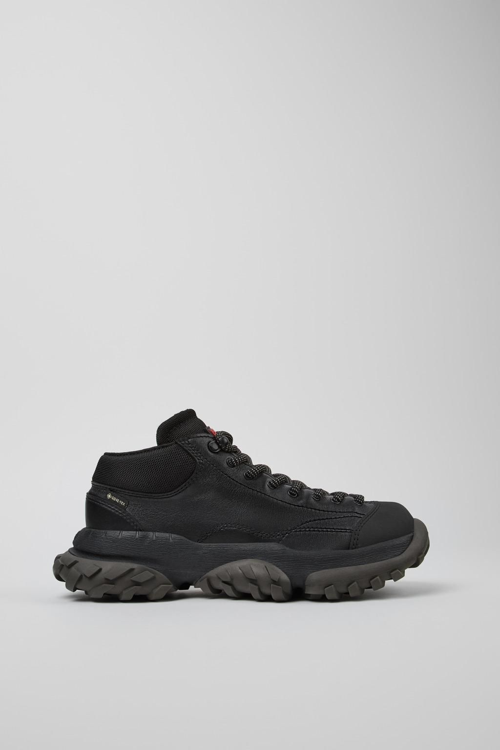 캠퍼 테크니컬 방수 리사이클 블랙 앵클부츠 Karst Trek K400785-001 BLACK - 메인 이미지
