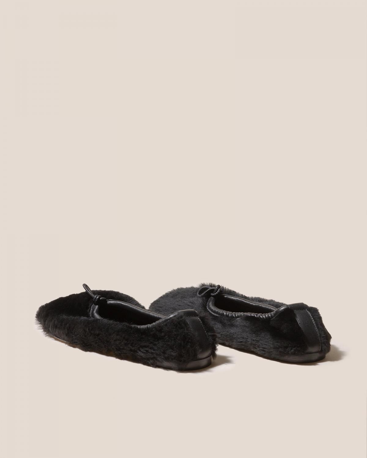헤레우 푼테라 시어링 플랫 펌프스 9032542257484 BLACK - 상세 이미지 3