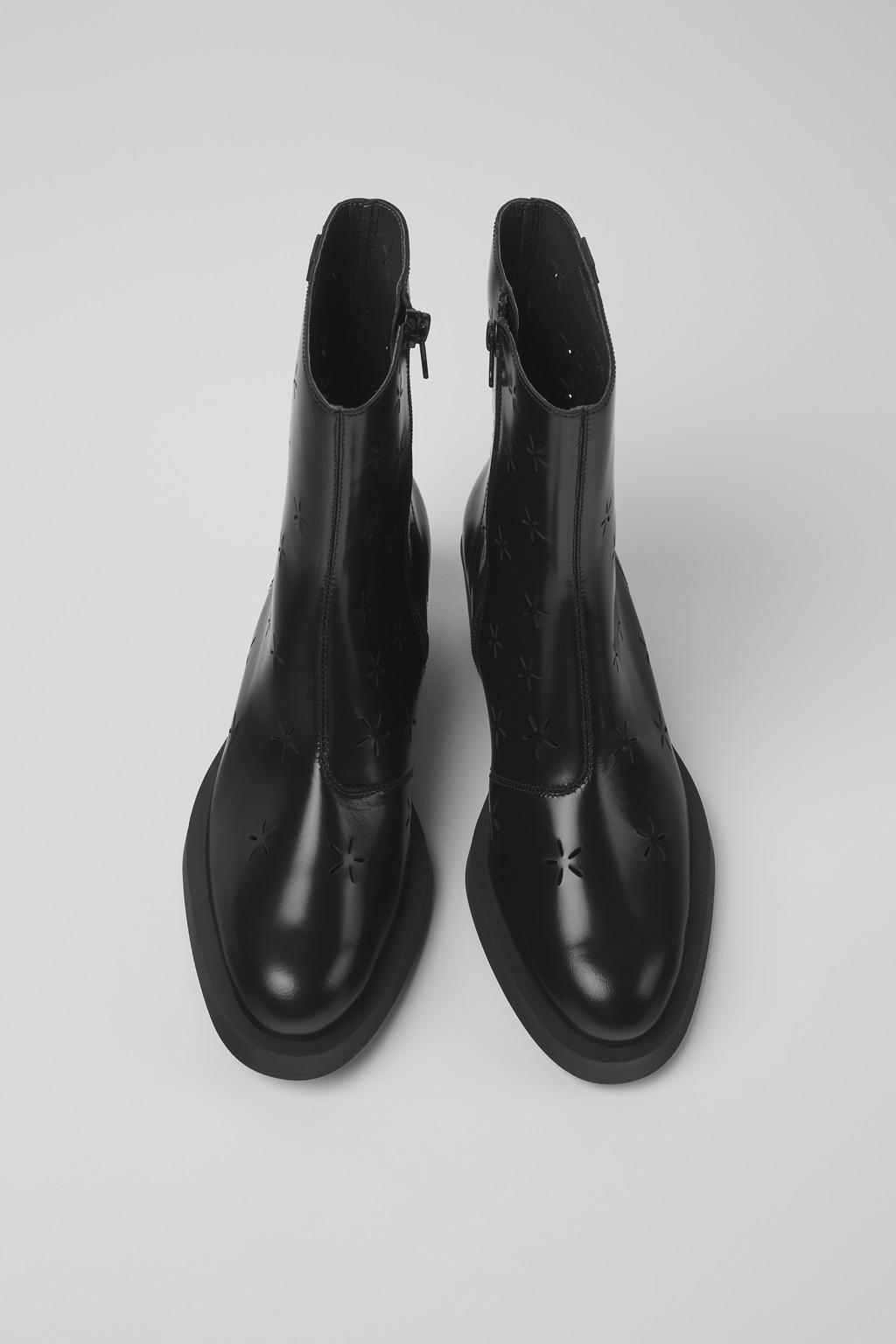 캠퍼 플라워컷 아웃 레더 블랙 앵클부츠 Bonnie K400687-001 BLACK - 상세 이미지 4