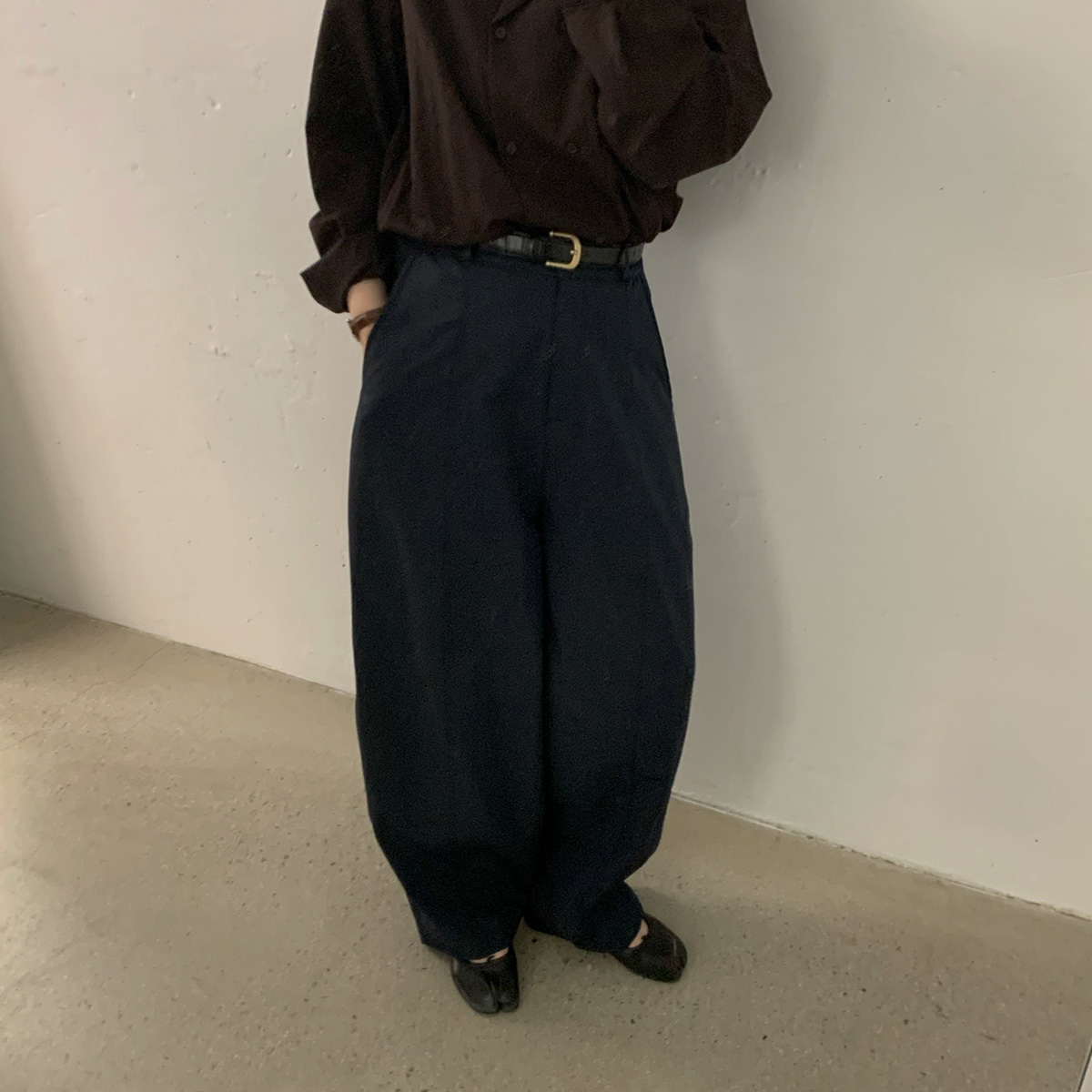 [마지막수량/당일발송] 바스켓 에크루팬츠 커브팬츠 절개 아방 밴딩바지 와이드 슬랙스 (2c) - 상품 이미지