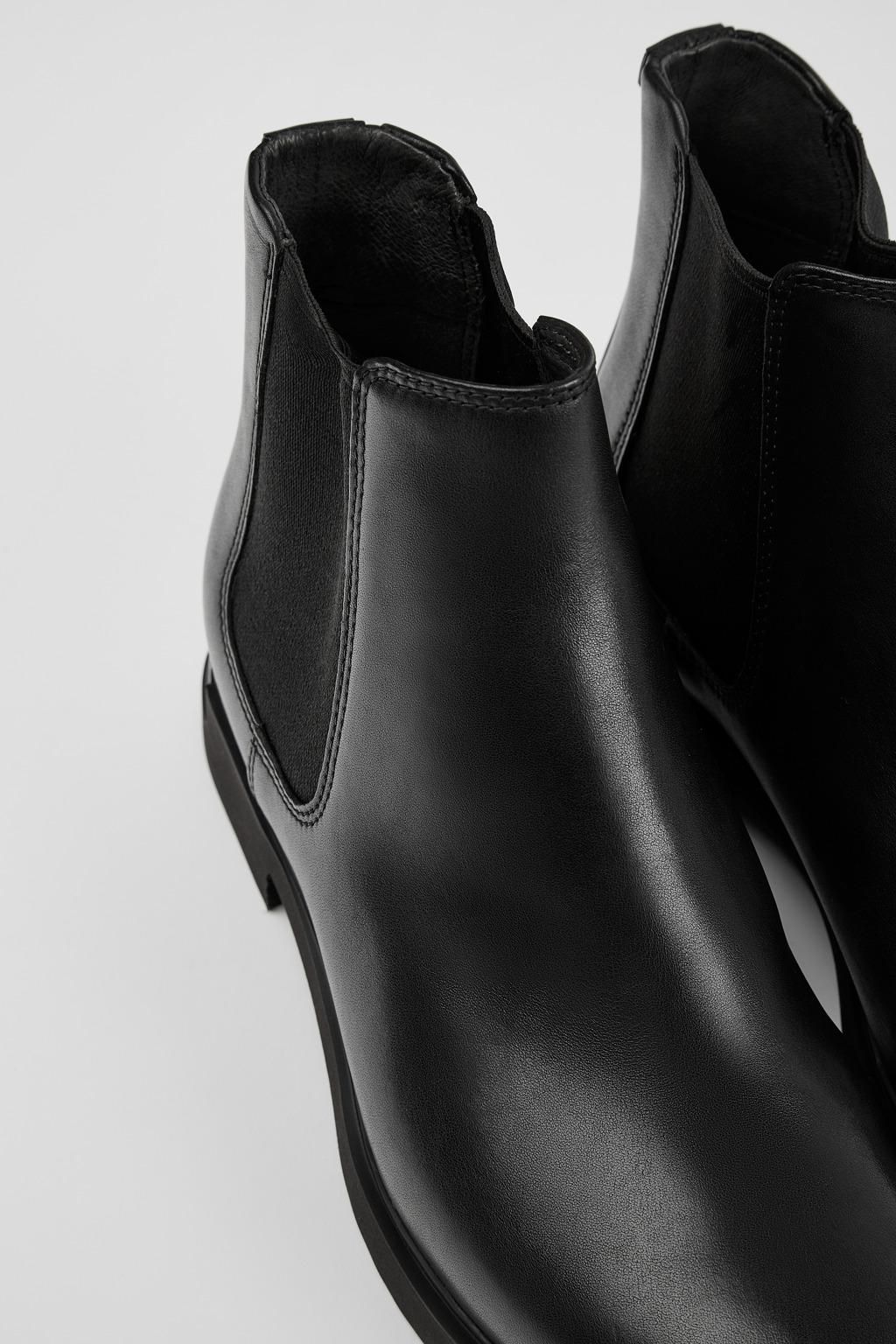 캠퍼 클래식 블랙 레더 첼시 앵클부츠 Iman K400299-001 BLACK - 상세 이미지 2