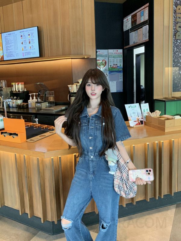 여성 데님 반팔 점프수트 여름용 시원한 캐주얼 스타일 멜빵 디자인 빅사이즈 편안한 착용감 데일리룩 외출용 활용도 높은 의상 - 상세 이미지 3