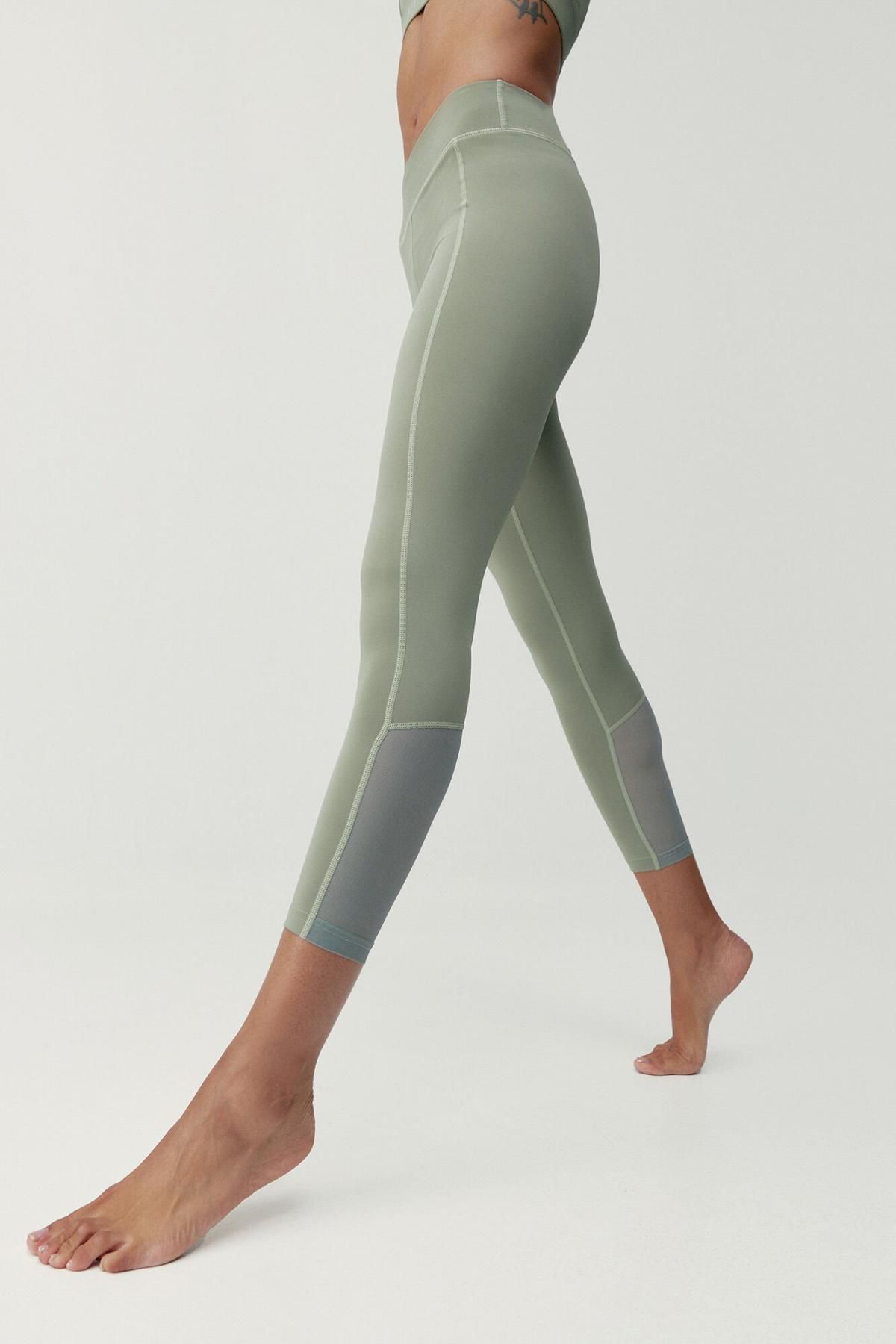 본리빙요가 테크니컬 스킨무브 78 레깅스 나미르 8189548 KAKI - 메인 이미지