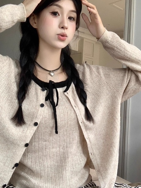 니트나시 라운드넥가디건 투피스세트 캐주얼 봄가을 예쁜 귀여운 디자인 베이지오트밀 - 상세 이미지 4