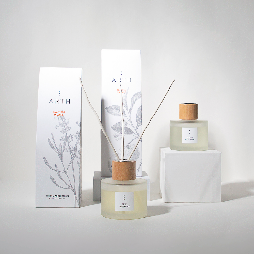 어스 테라피 우드 디퓨저 100ml (4종 중 택 1) - 상품 이미지
