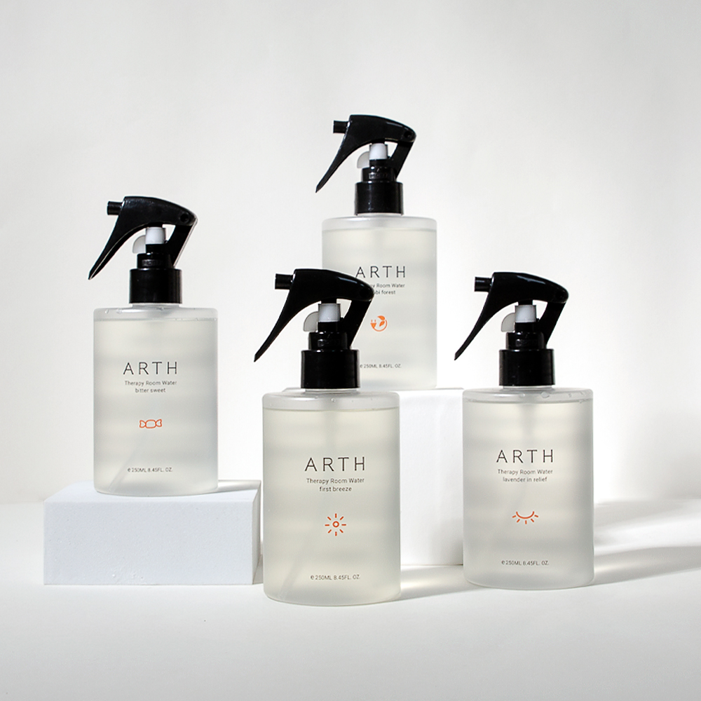 어스 테라피 섬유탈취제 250ml (4종 택1) 룸스프레이 냄새제거 아로마 허브 우디향 - 상품 이미지