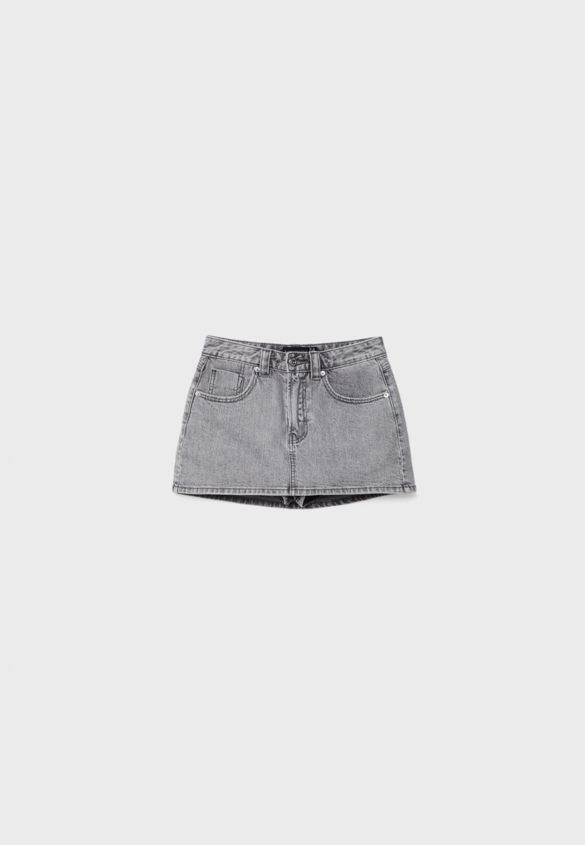 스트라디바리우스 트렌디 데님 미드라이즈 미니 스커트팬츠 1283/660 LIGHT GREY DENIM WASH - 상품 이미지