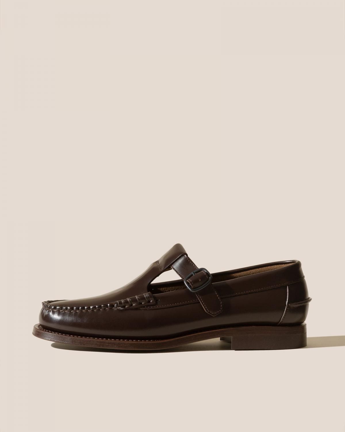 헤레우 ALBER 클래식 레더 T바 로퍼 8656097902924 DARK BROWN - 메인 이미지