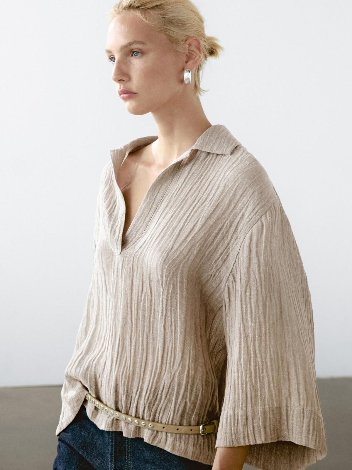 마시모두띠 내추럴 린넨 블렌드 오픈넥 블라우스 5114/715 BEIGE - 상세 이미지 4