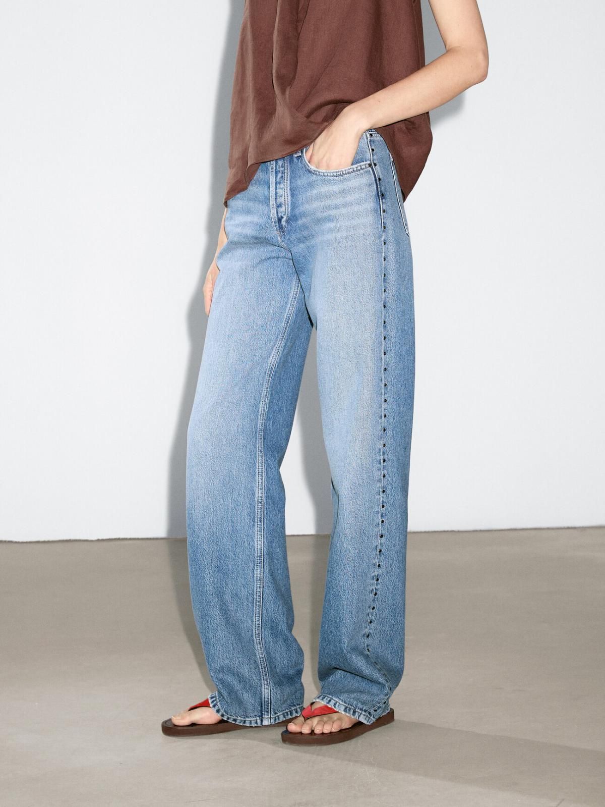 마시모두띠 트렌디 데님 와이드핏 미드웨이스트 스터드 청바지 5036/733 MEDIUM BLUE - 메인 이미지