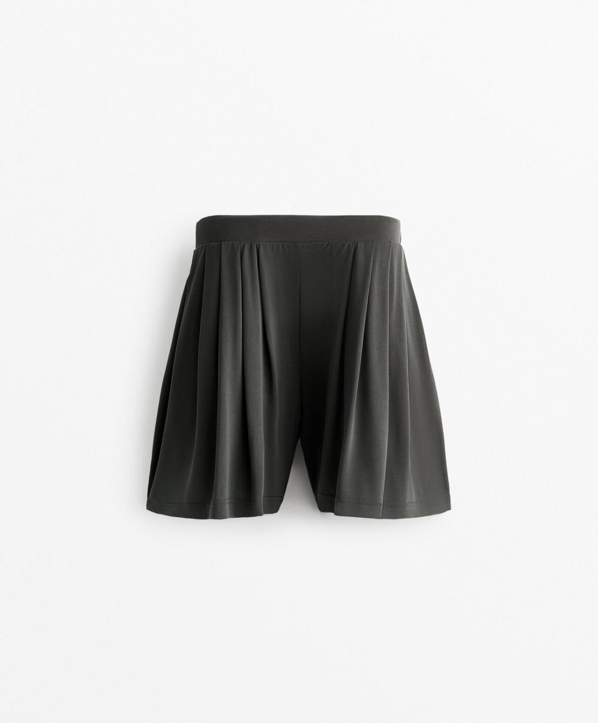 오이쇼 모달 플리츠 와이드 버뮤다 반바지 3353/555 ANTHRACITE - 상품 이미지