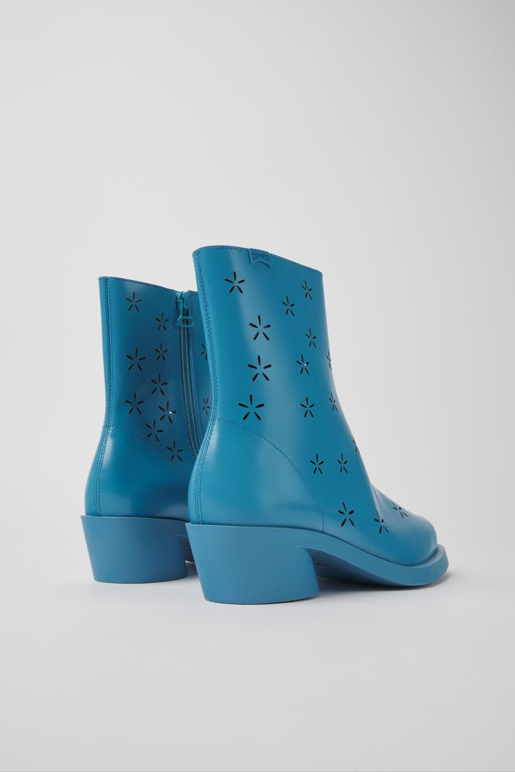 캠퍼 컷아웃 블루 레더 앵클 부츠 Bonnie K400687-002 BLUE - 상세 이미지 3