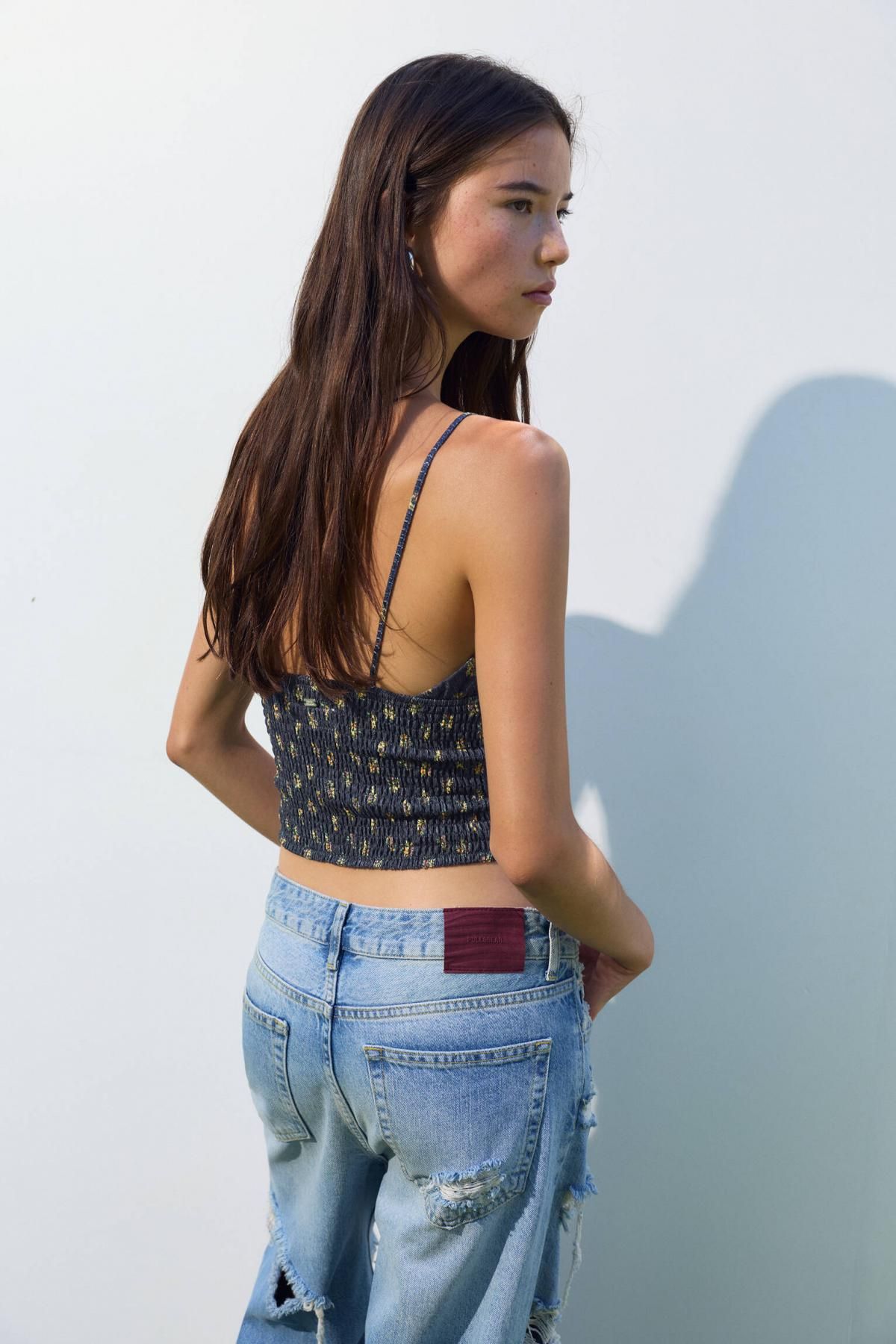 풀앤베어 플로럴 스모크 크롭 스트랩 탑 7150/330 NAVY - 상세 이미지 4