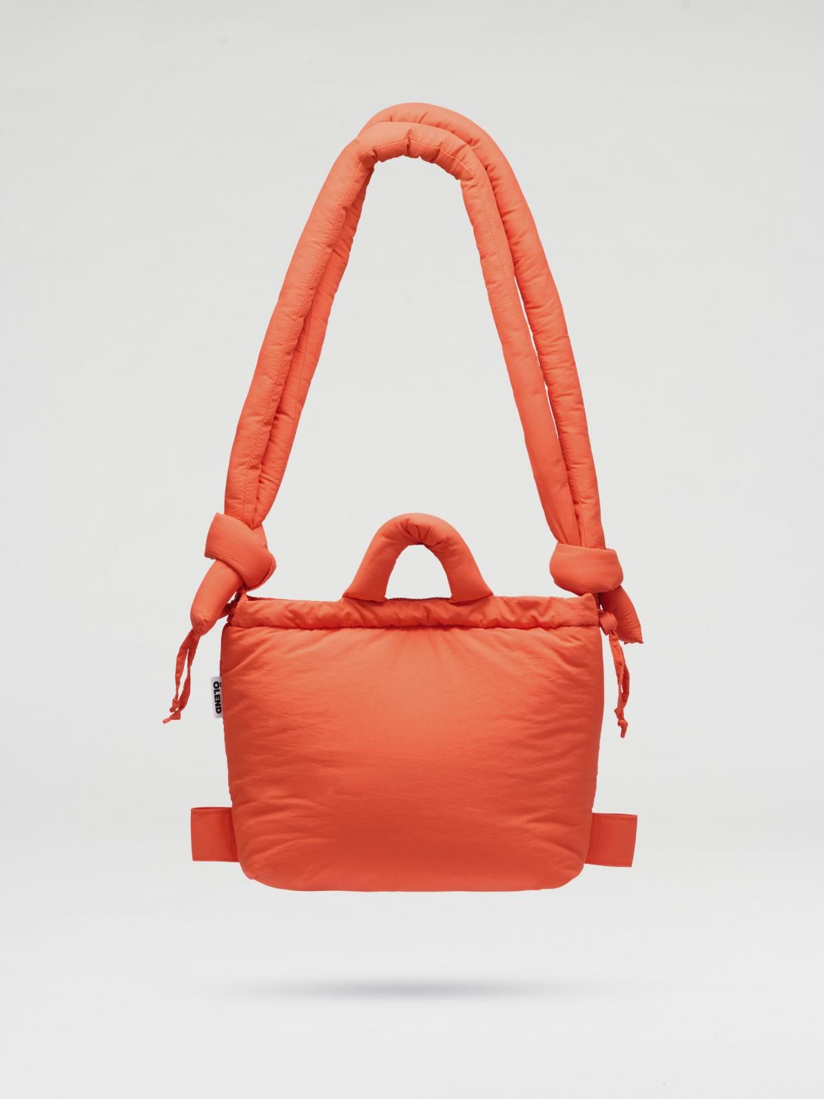 올랜드 라이트 패딩 소프트 컨버터블 백 Compact Ona Soft Bag 53529334219087 CORAL - 메인 이미지