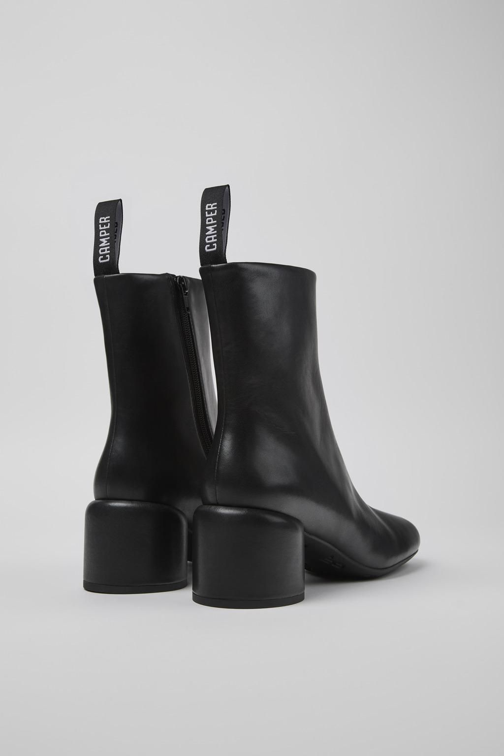 캠퍼 테크니컬 레더 블랙 앵클 부츠 Niki K400786-001 BLACK - 상세 이미지 3