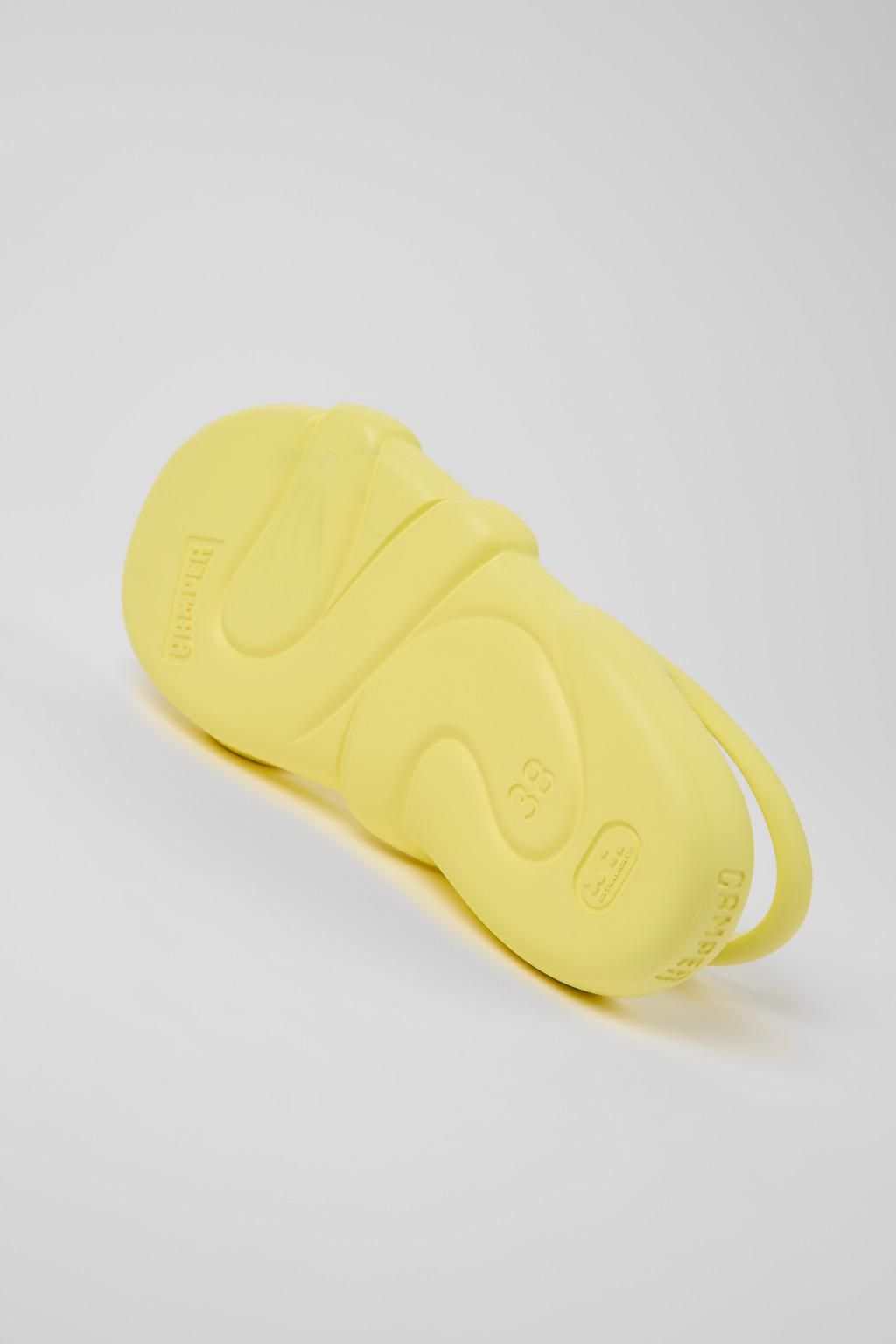 캠퍼 친환경 옐로우 유니섹스 테크니컬 스트랩 샌들 Kobarah Flat K201636-002 YELLOW - 상세 이미지 5