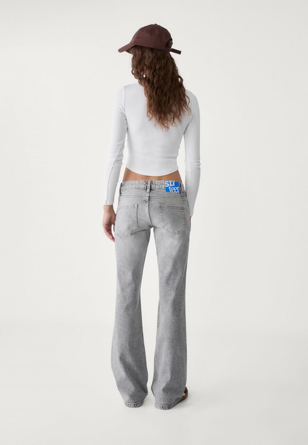 스트라디바리우스 라이트그레이 로우웨이스트 플레어 데님 팬츠 7364/590 BLACK DENIM WASH - 상세 이미지 4