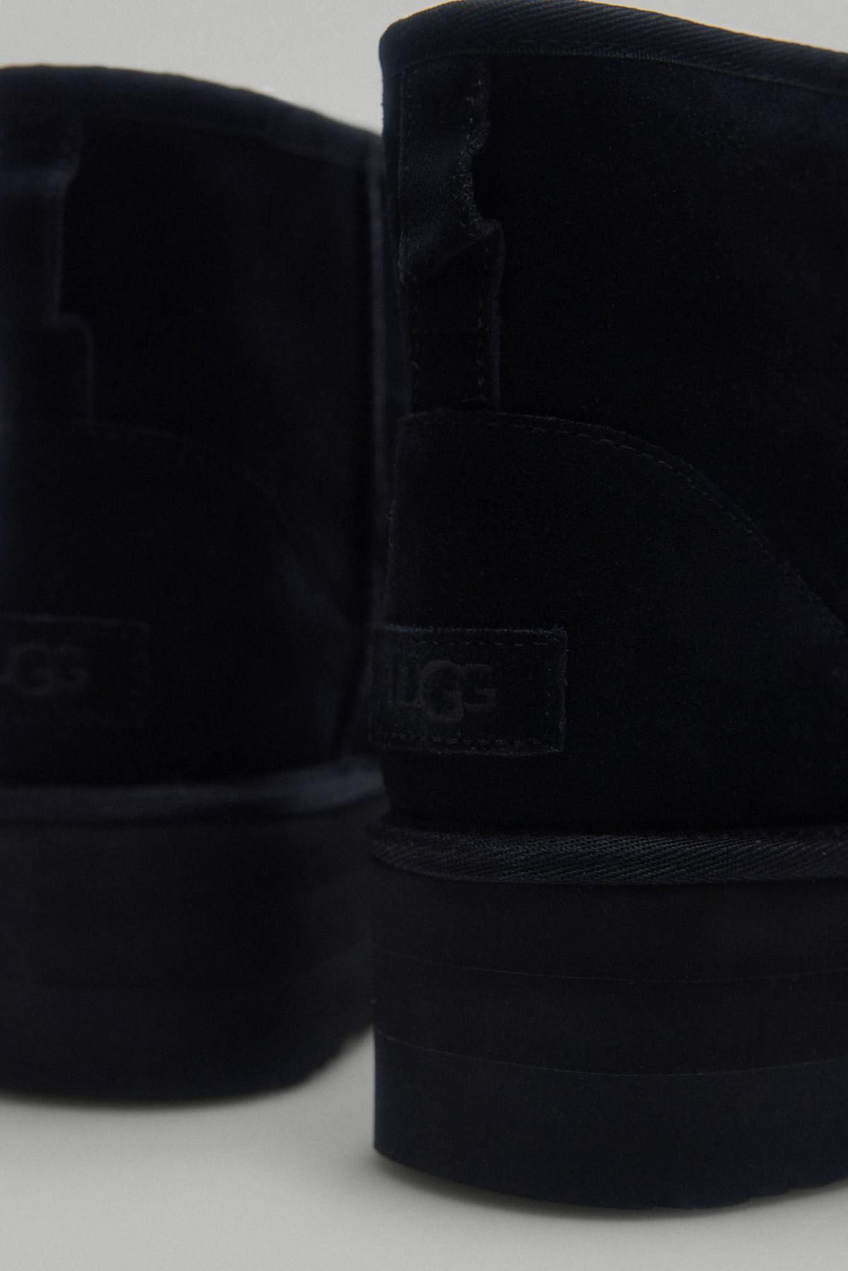 어그 플랫폼 앵클부츠 퍼안감 UGG 클래식 미들부츠 3896315 NEGRO - 상세 이미지 4