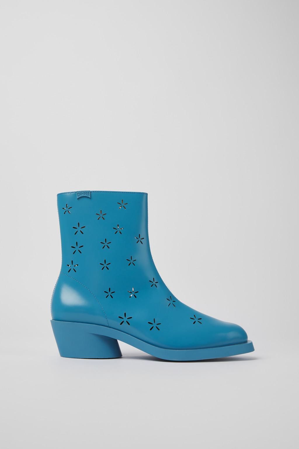 캠퍼 컷아웃 블루 레더 앵클 부츠 Bonnie K400687-002 BLUE - 상품 이미지