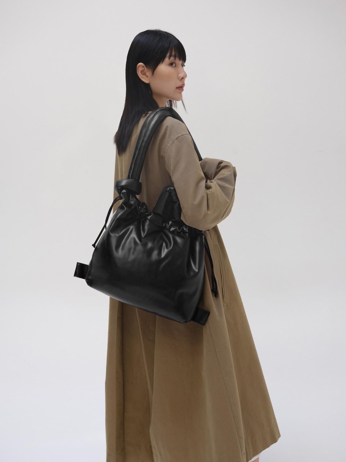 올랜드 소프트 비건 레더 방수 버킷백 Ona 49018783891791 BLACK - 상세 이미지 4
