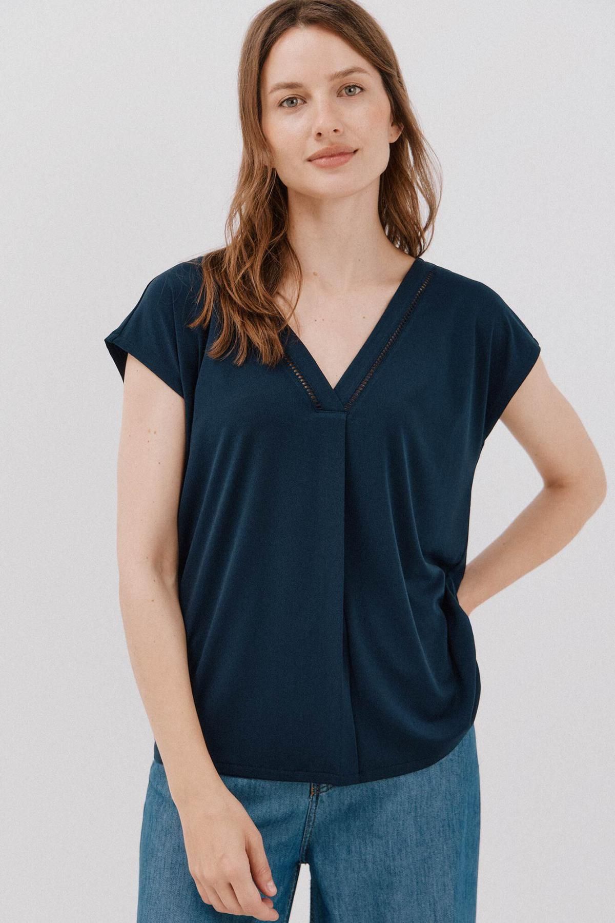 꼬르떼피엘 브이넥 레이스 디테일 티셔츠 9162085 AZUL MARINO - 상품 이미지