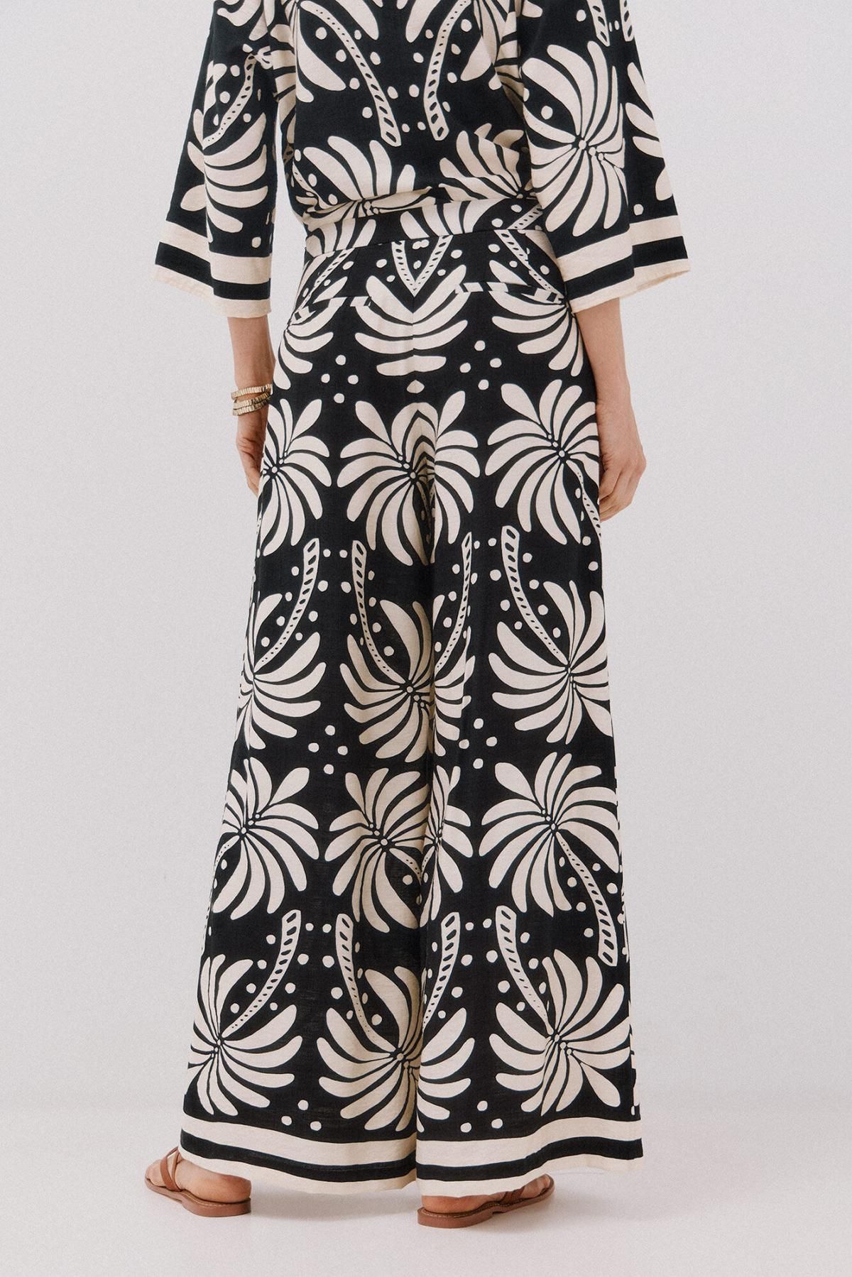 꼬르떼피엘 트로피컬 패턴 와이드 팬츠 6042939 ESTAMPADO BLANCO - 상세 이미지 3