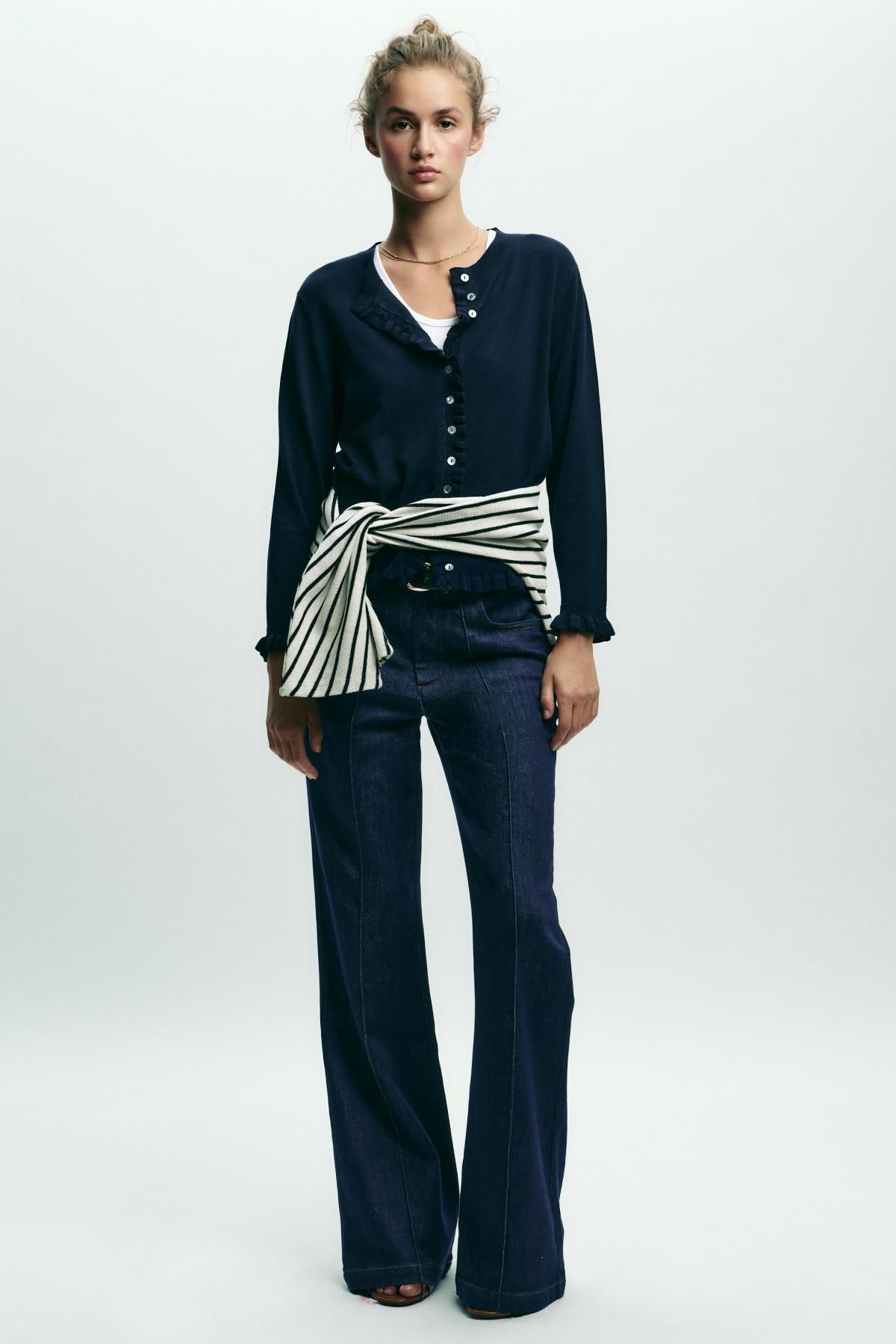 자라 러플 라운드넥 네이비 가디건 3433/100 NAVY BLUE - 상세 이미지 2
