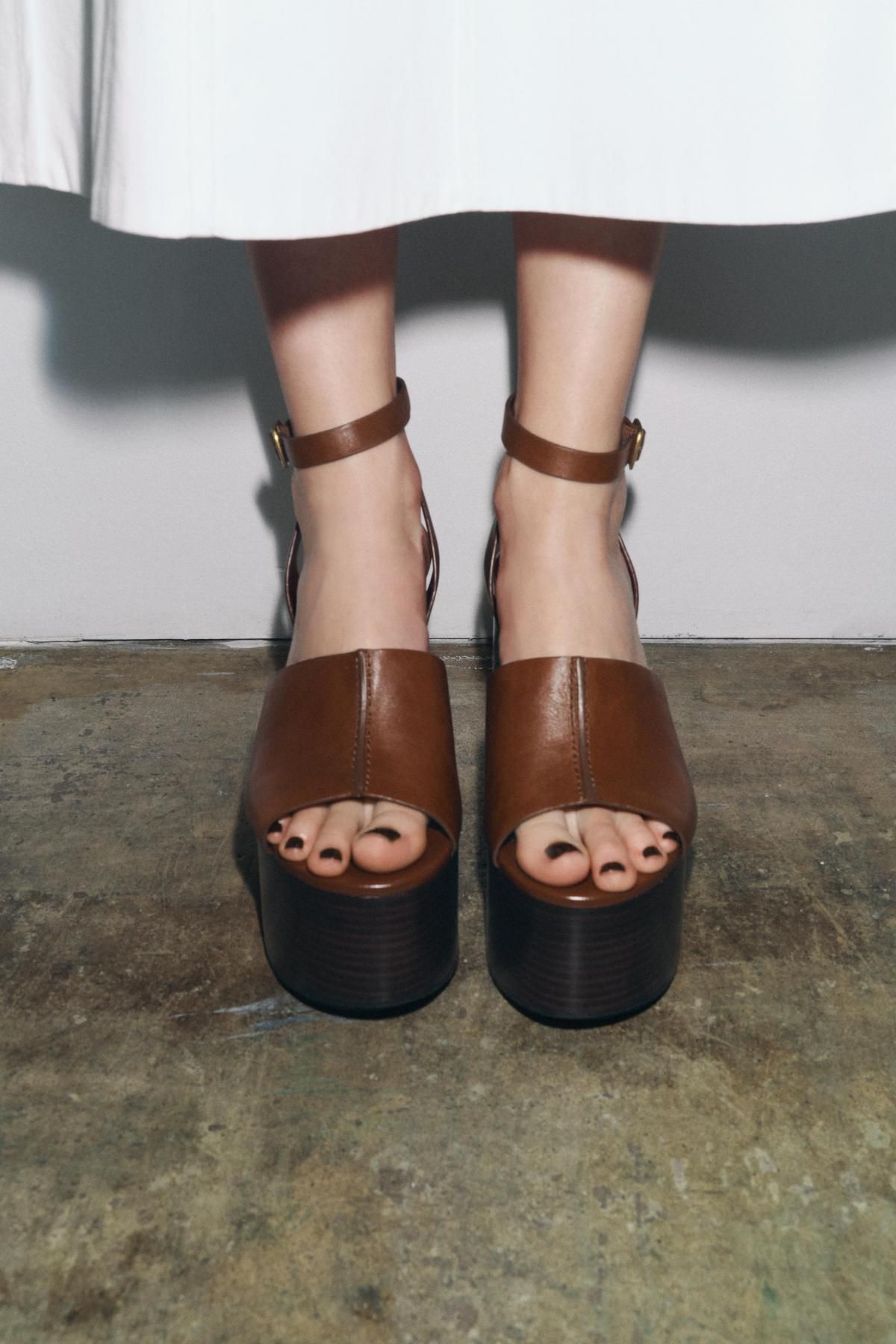 자라 레더 웨지 스트랩 샌들 1338/610 BROWN - 상세 이미지 4