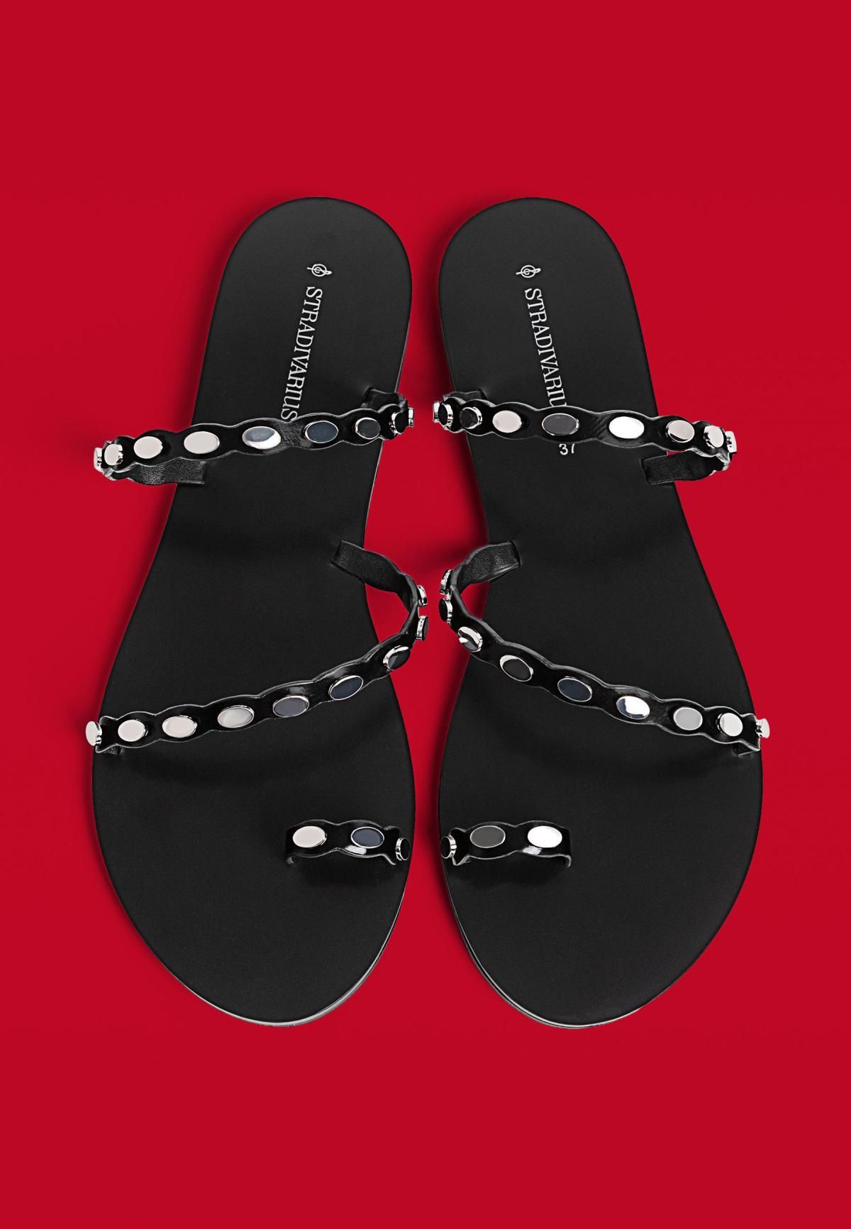 스트라디바리우스 블랙 스터드 스트랩 플랫 슬라이드 샌들 9756/670 BLACK - 상세 이미지 5