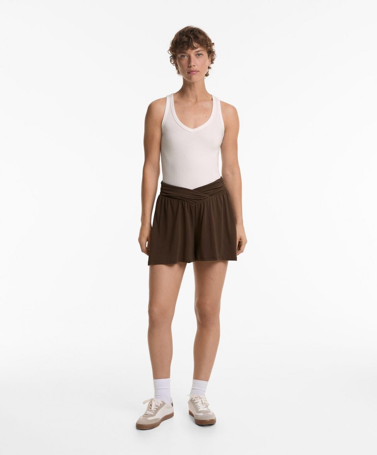 오이쇼 모달 와이드 브이컷 웨이스트 숏팬츠 3327/555 DARKBROWN - 상세 이미지 3