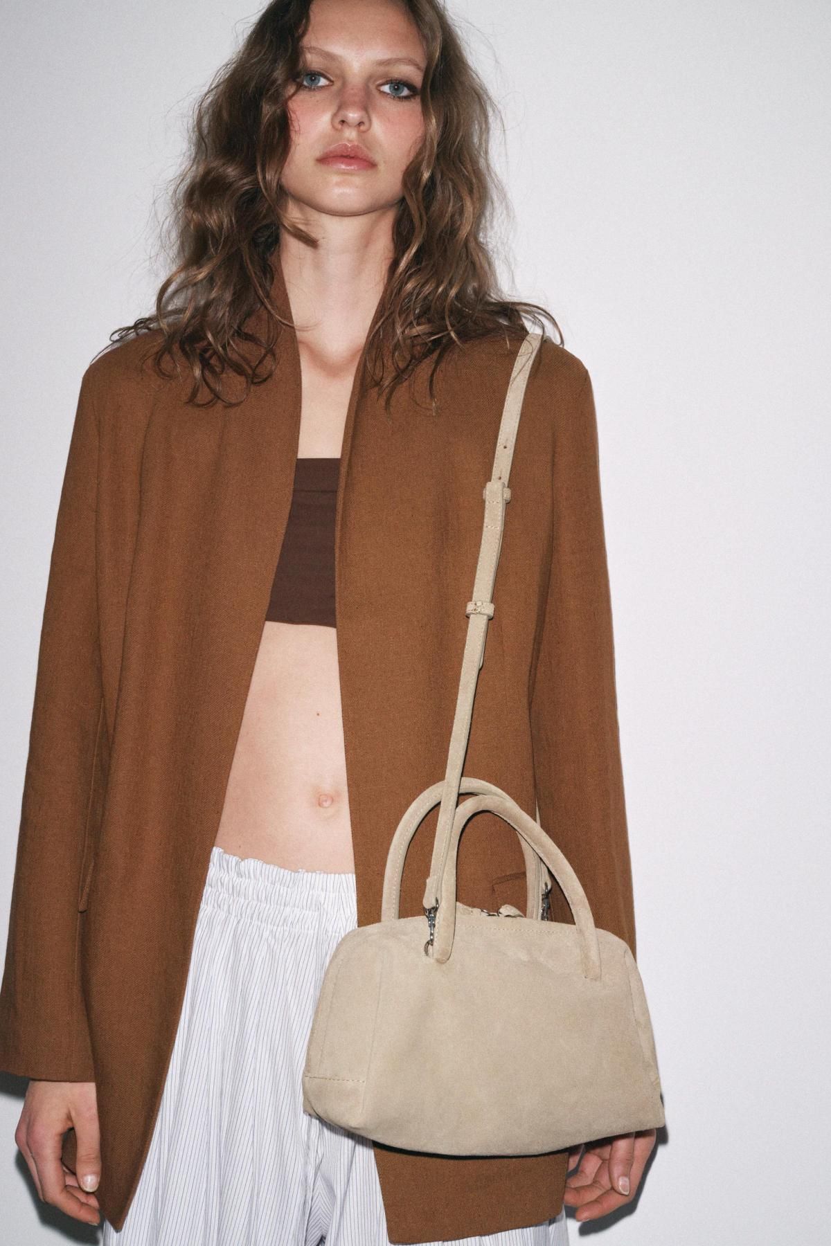 자라 스웨이드 베이직 토트 SPLIT SUEDE BOWLING BAG 6552/610 ECRU - 상세 이미지 2