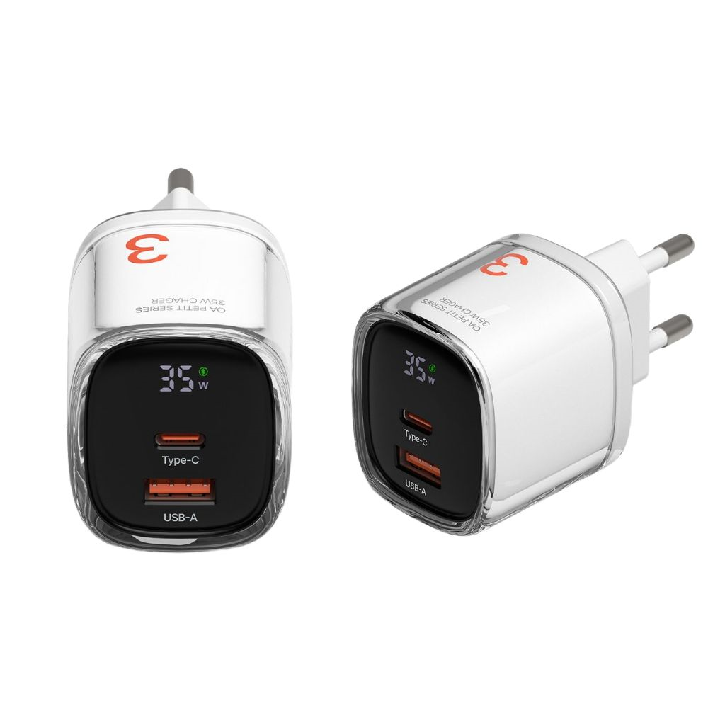 접혀있는 플러그와 Type-C 및 USB-A 포트가 선명하게 보이는 충전기의 전면과 측면 투시도